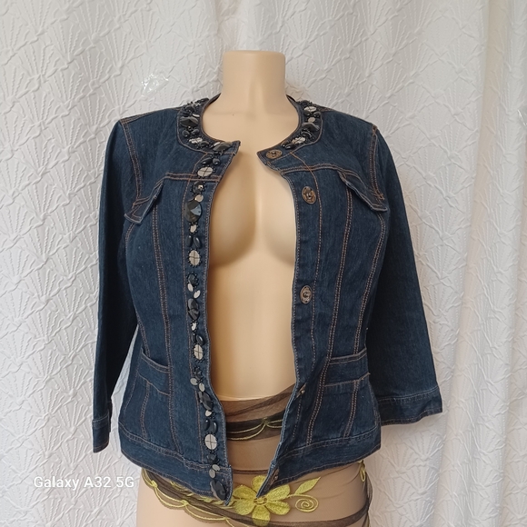 Ruby Rd. Women Size 10 Dark Blue Jean Jacket with Embellishments - Picture 4 of 12